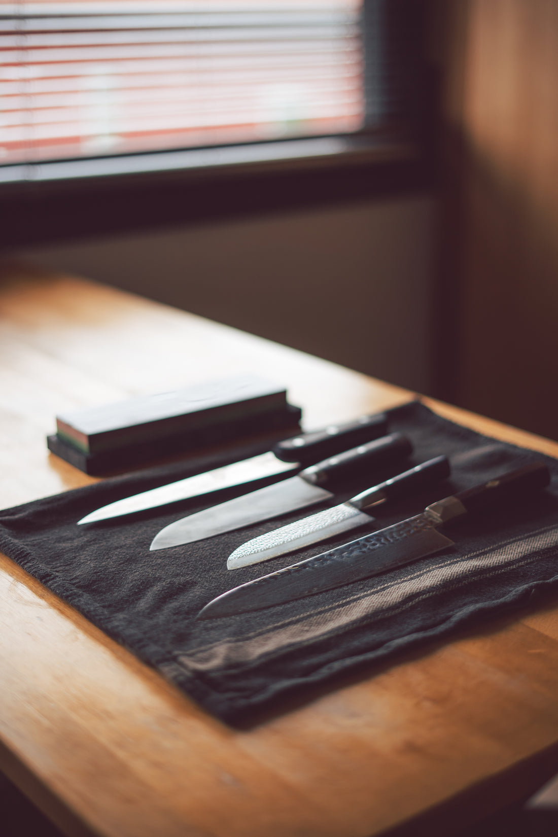 MAIL-IN KNIFE