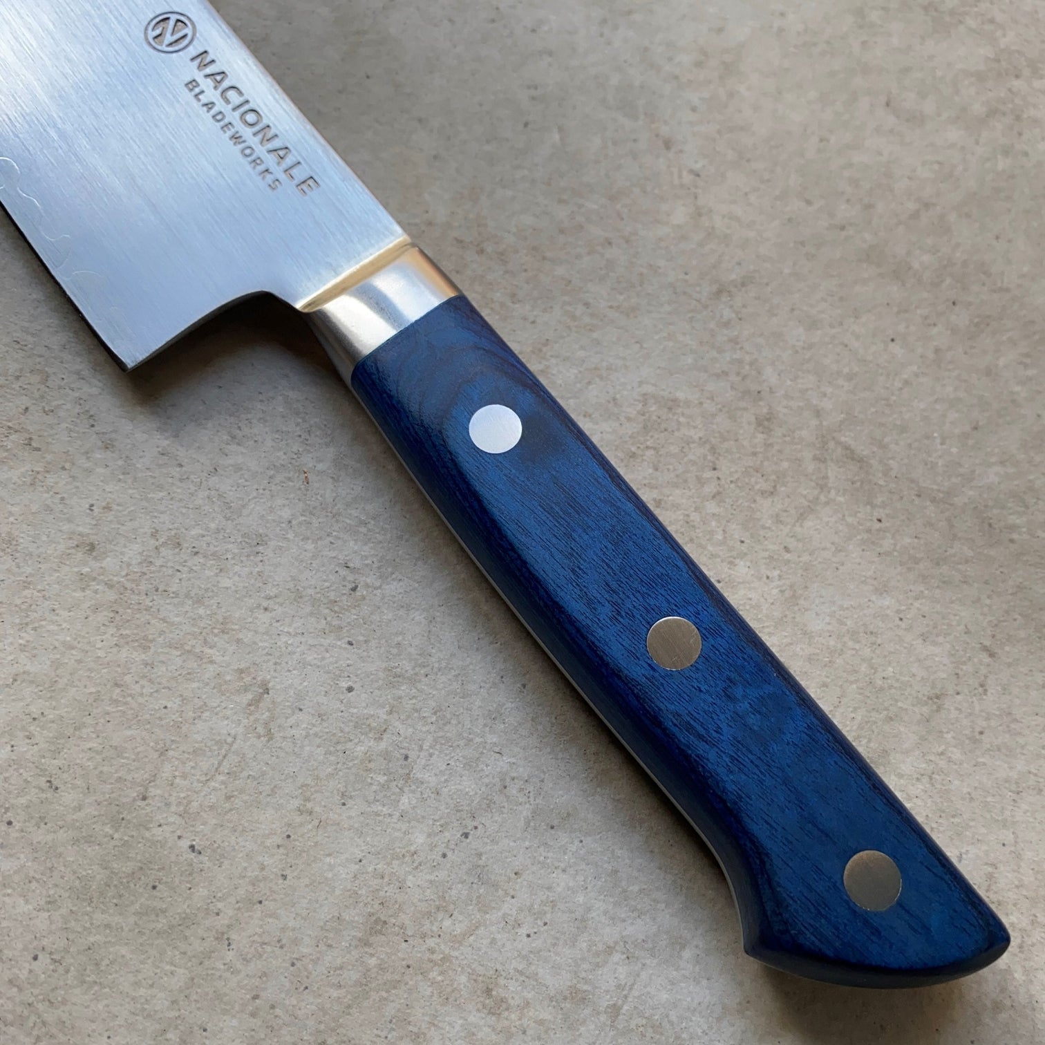215mm Gyuto. San Mai AUS10 Stainless. Bolstered Blue Pakkawood Handle